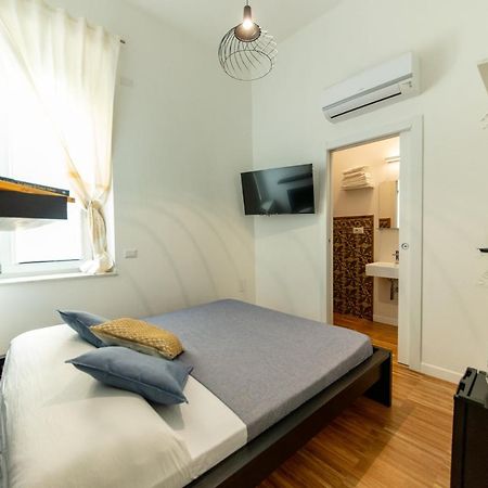 Lele'S Rooms Кальяри Экстерьер фото