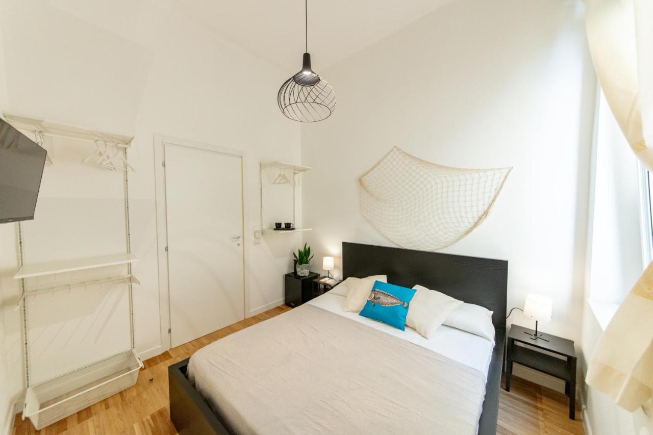 Lele'S Rooms Кальяри Экстерьер фото