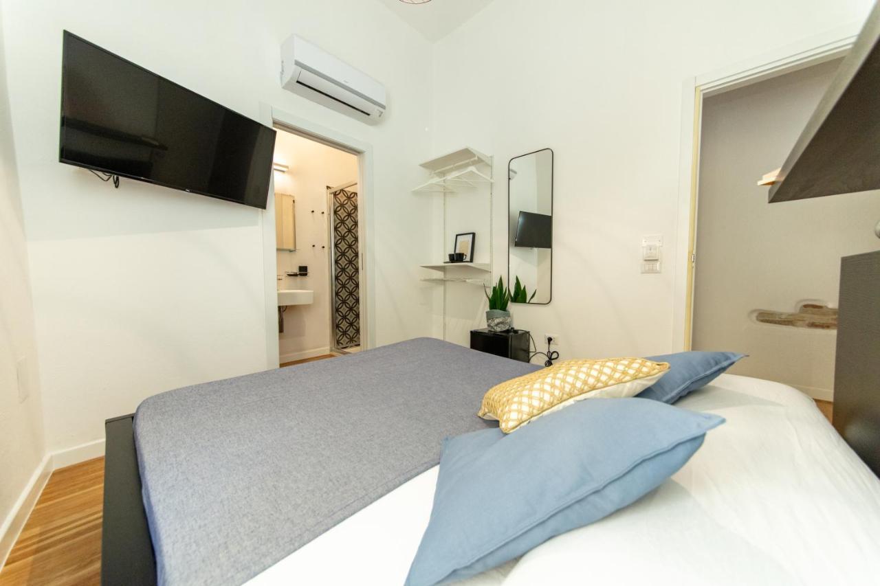 Lele'S Rooms Кальяри Экстерьер фото